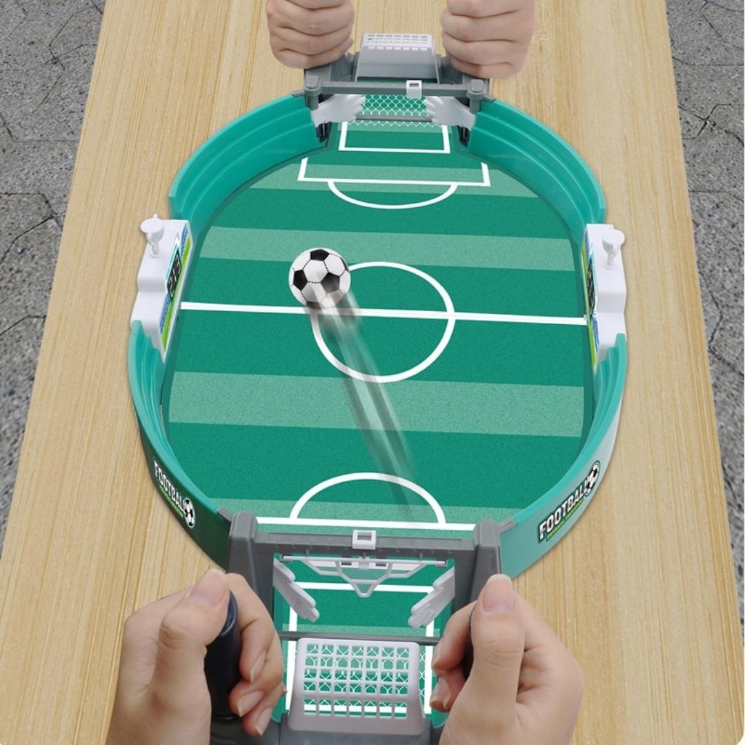 Mini Tischfußball - großer Spielspaß auf kleinstem Raum! - Kinderwelt by Held